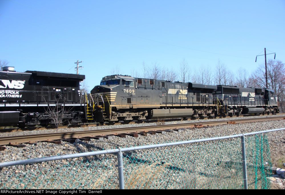 NS 7609 on lite power H79